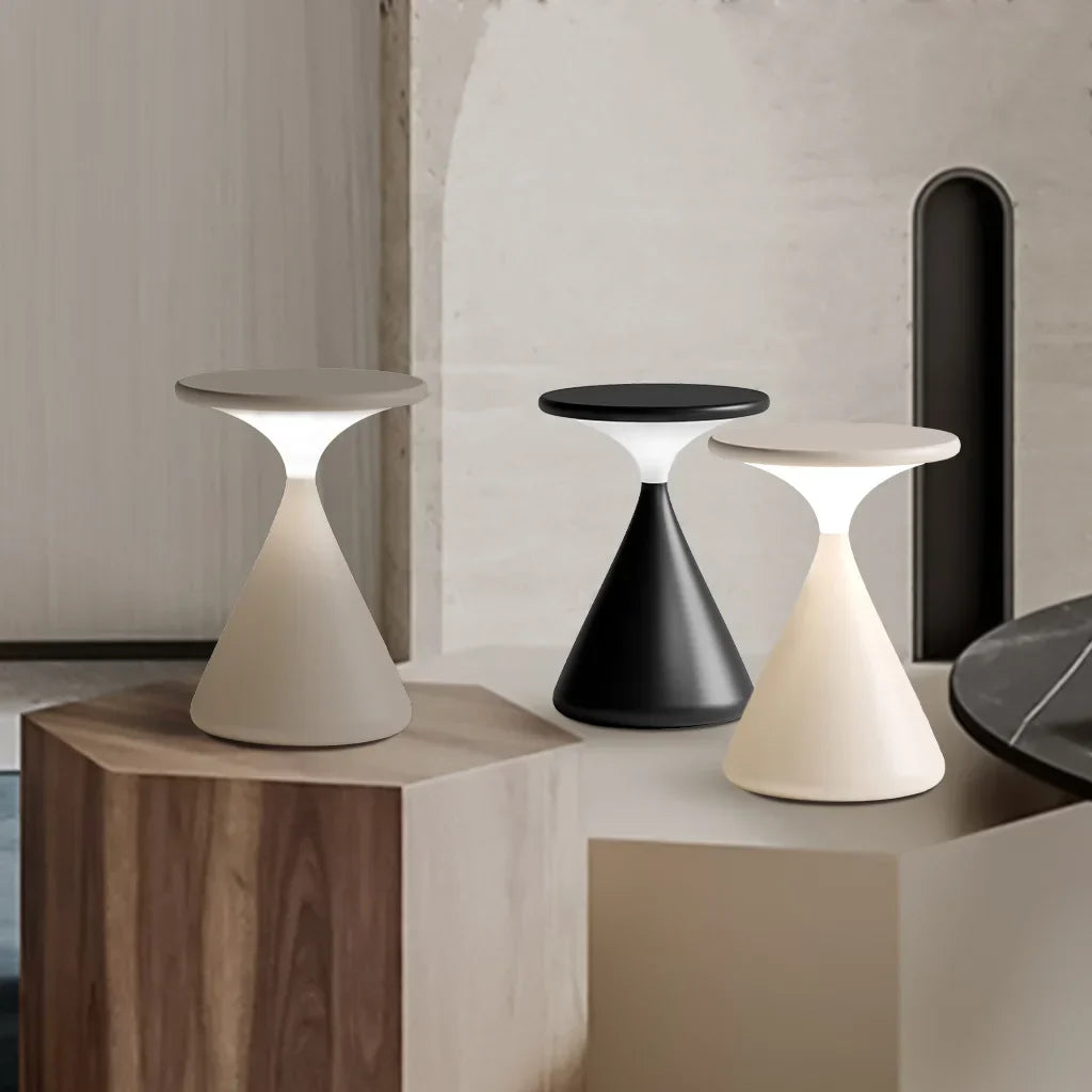 Aeron Hourglass | Kabellose Tischlampe 1