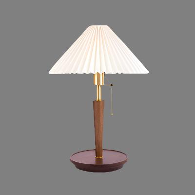 Vintage Tischlampe | Plissierte Holzleuchte 30 cm 0
